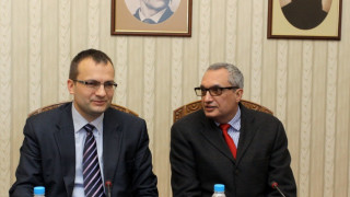 Сините не влизат в служебен кабинет