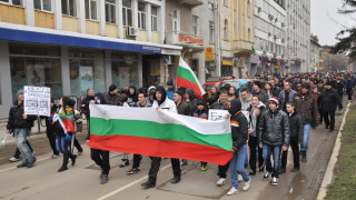 Искат минимални пенсии за депутатите