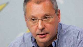 Станишев чисти бивши министри от листите