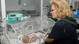 Спасиха бебета по 800 грама