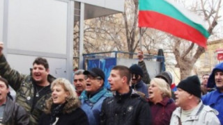 Бунтарите в Сливен се топят