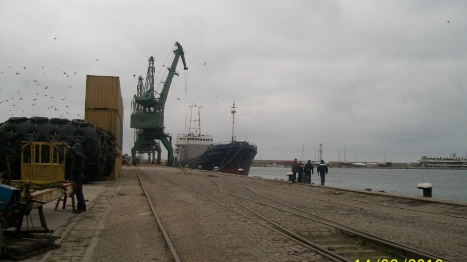 Морски керван със слама за Турция | StandartNews.com
