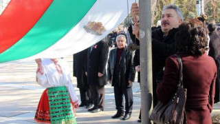 Дават кмета на Монтана на съд, но в града му