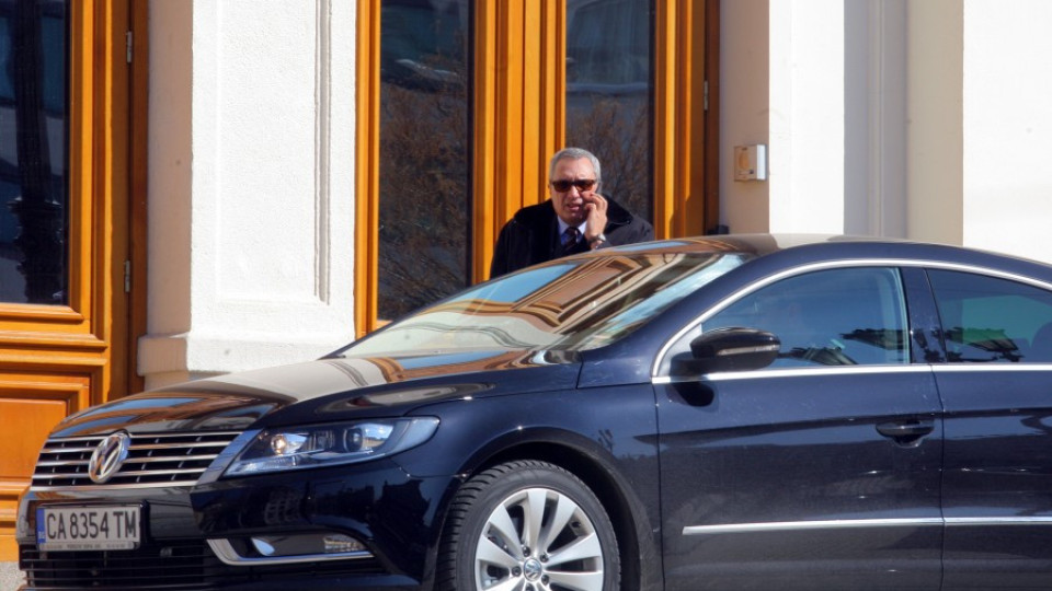 И ДСБ се полакоми за властта | StandartNews.com