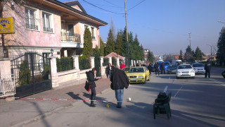 Похитителите на Лара били с Калашници