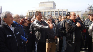 Захариев блокира заплатите в ОЦК