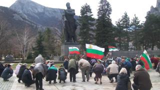 ТИМ се завъртя на протеста във Враца