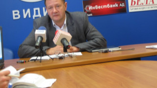 Соцдепутат си писа черна точка за комарите  