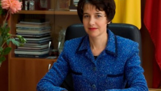 Протестиращи вързаха тенекия на кмет