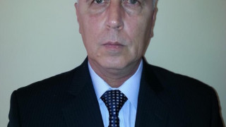 Полковник от ВМА ще лекува здравната система
