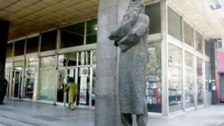 Светлин Русев откри изложбата на Петър Чуклев 