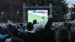 "Левски" свали обидни плакати срещу Стоичков