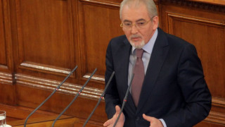 Местан: България няма нужда от месии