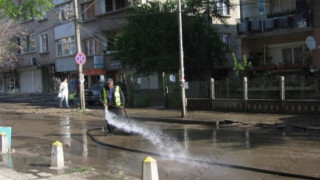 Мият улиците в Панагюрище