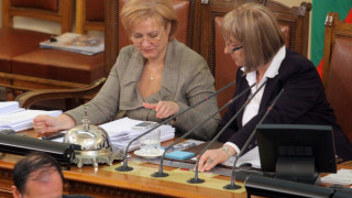 Менда Стоянова:  Фискалният резерв е по-малък, но стабилен 