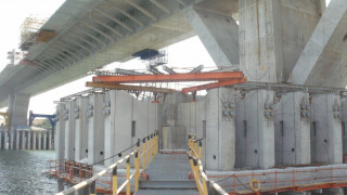 Дунав мост 2 защитен от кораби