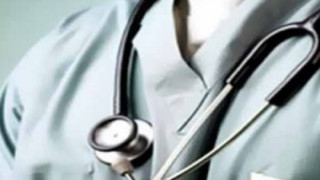 Доктор уреждал готвачки със здравни книжки менте