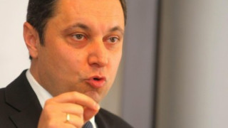 Яне: Не съм пуделът на Бойко Борисов