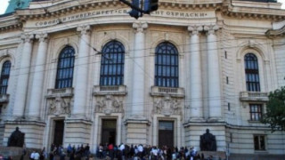 Кандидат-журналисти откриват новия свят в Алма Матер