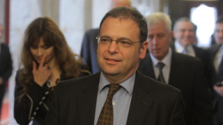 Поканили Попов за министър, докато хапва кебапчета