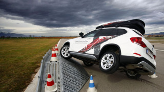 BMW кацна на летище Лесново