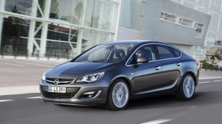 Новата Astra Sedan - перфектната семейна кола