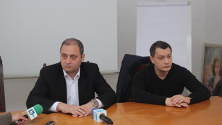 Искат оставката на кмета на Лом