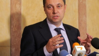 "Американци" в листите на Яне