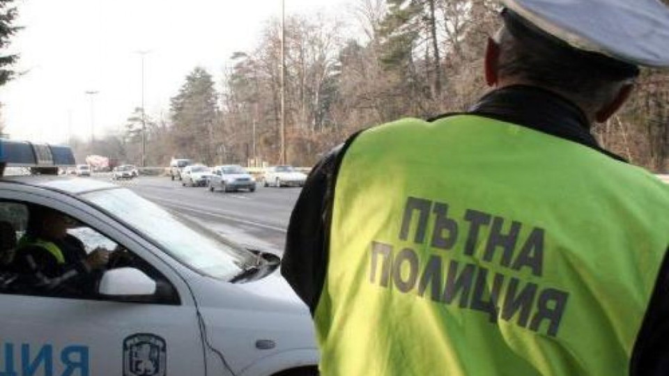 Полицайка загина в катастрофа | StandartNews.com
