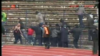 Фенове заляха Русе с кръв