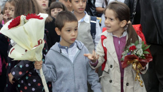 Режат първолаци заради занимални