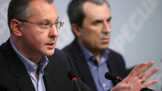 ГЕРБ: Станишев се самооцени като слаб премиер 