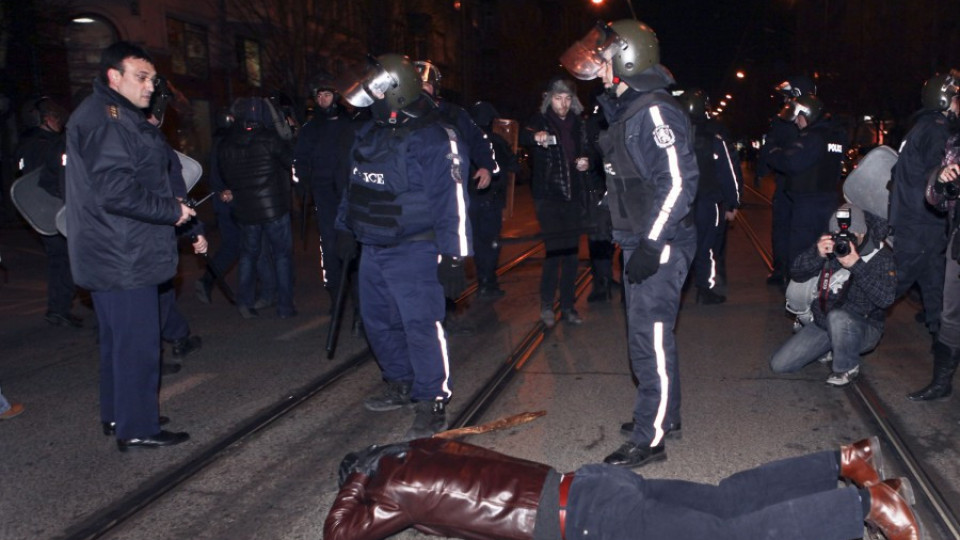 22-ма полицаи от СДВР уволнени за корупция | StandartNews.com