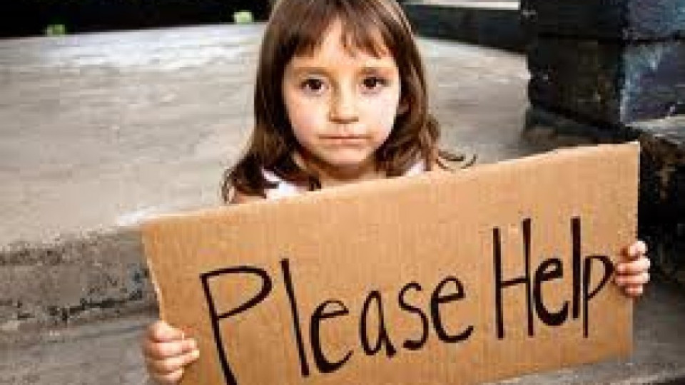 52 % от децата у нас живеят в риск от бедност | StandartNews.com