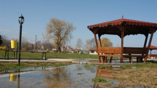 Дунав тръгва по алеите на новия парк в Лом   