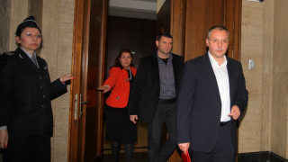 Станишев: България има нужда от правителство на спасението