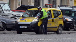 Дипломатически джип и такси са се ударили в Студентски град