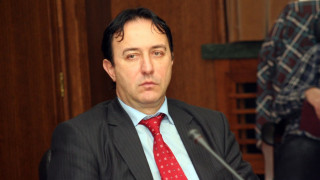 Роман Василев хвърли оставка, Цацаров не я прие