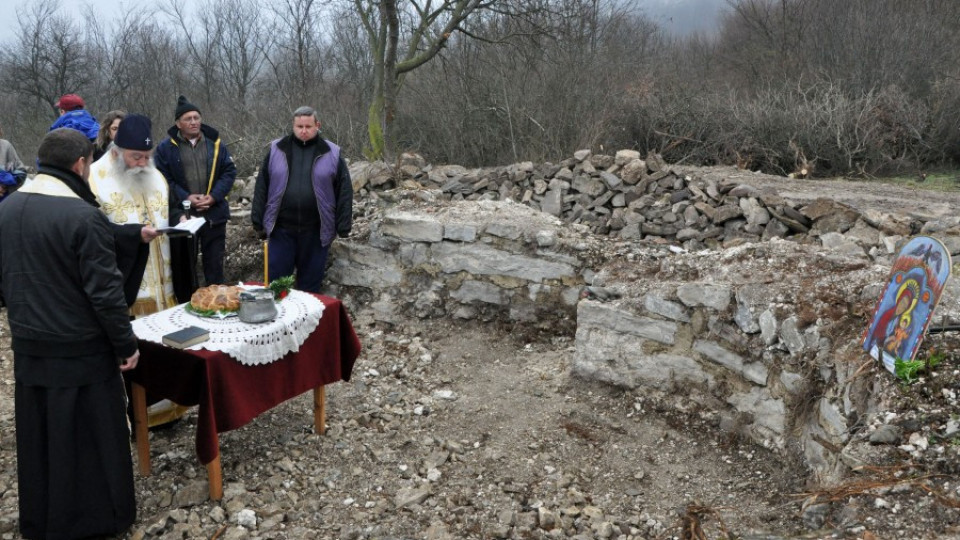 Проект за разкопки в Сливен отваря 35 работни места | StandartNews.com
