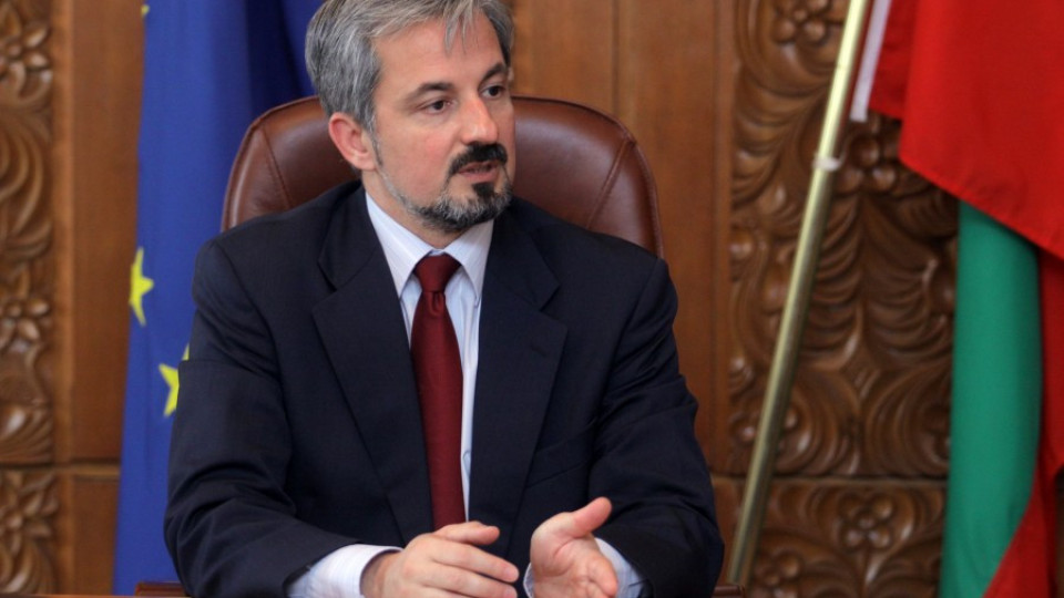 Роман Василев: Е-правителството глътна 100 милиона | StandartNews.com