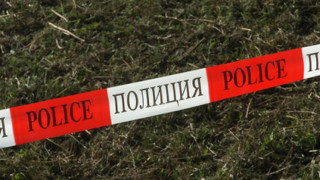 Мъже нападнаха с брадви и лопати две жени в Бургас