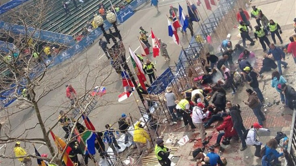 С раници взривиха маратона в Бостън | StandartNews.com