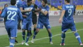 На почивката: "Левски" води на "Литекс"