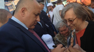 Бойко Борисов беше посрещнат с бурни аплодисменти в Кърджали