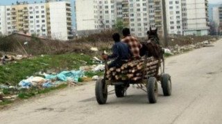 С 8 милиона общински пари интегрират ромите край морето