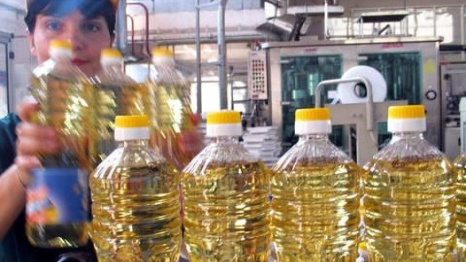 КЗК разкри монопол при доставчъците на олио | StandartNews.com