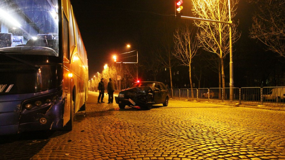Трима българи пострадаха в автобусна катастрофа в Унгария | StandartNews.com