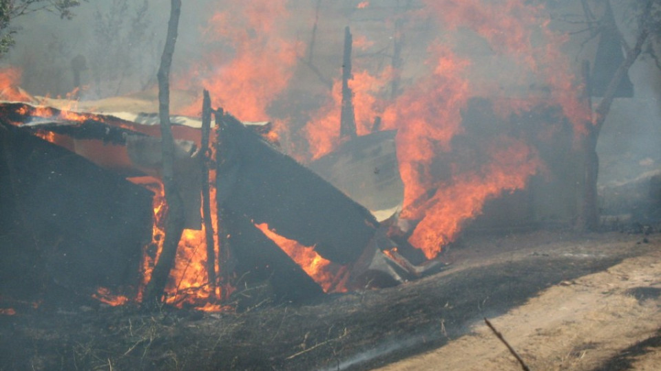 40 агнета се опекоха в пожар вместо на Великден | StandartNews.com