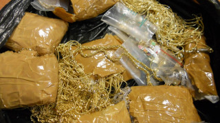 Крият злато за 100 хиляди в седалки на рейс