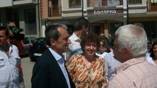 Орешарски: 43% от инвеститорите не биха вложили средства отново у нас
